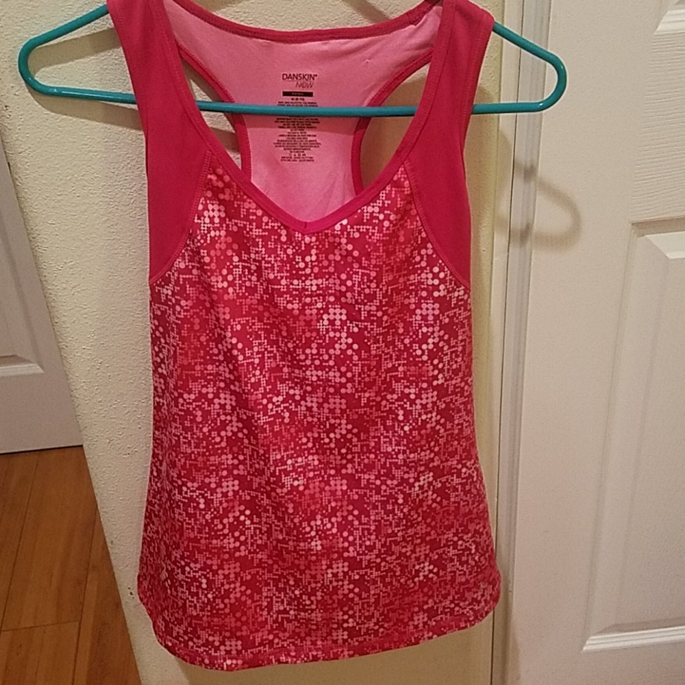 Danskin active tank size medium